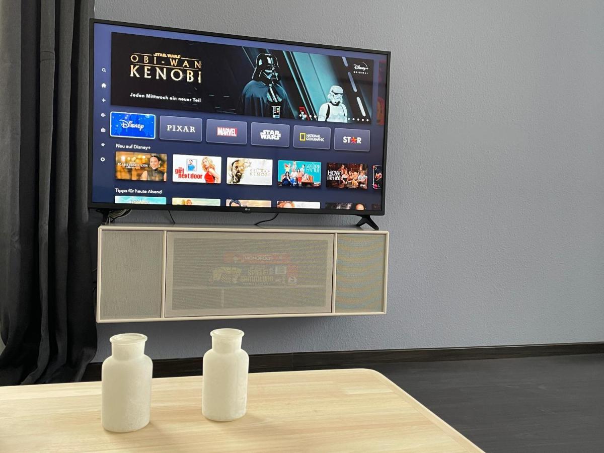 Airport Apartment Fuer 4 - Smart Tv - Kueche - Echarger Hamborg Eksteriør billede