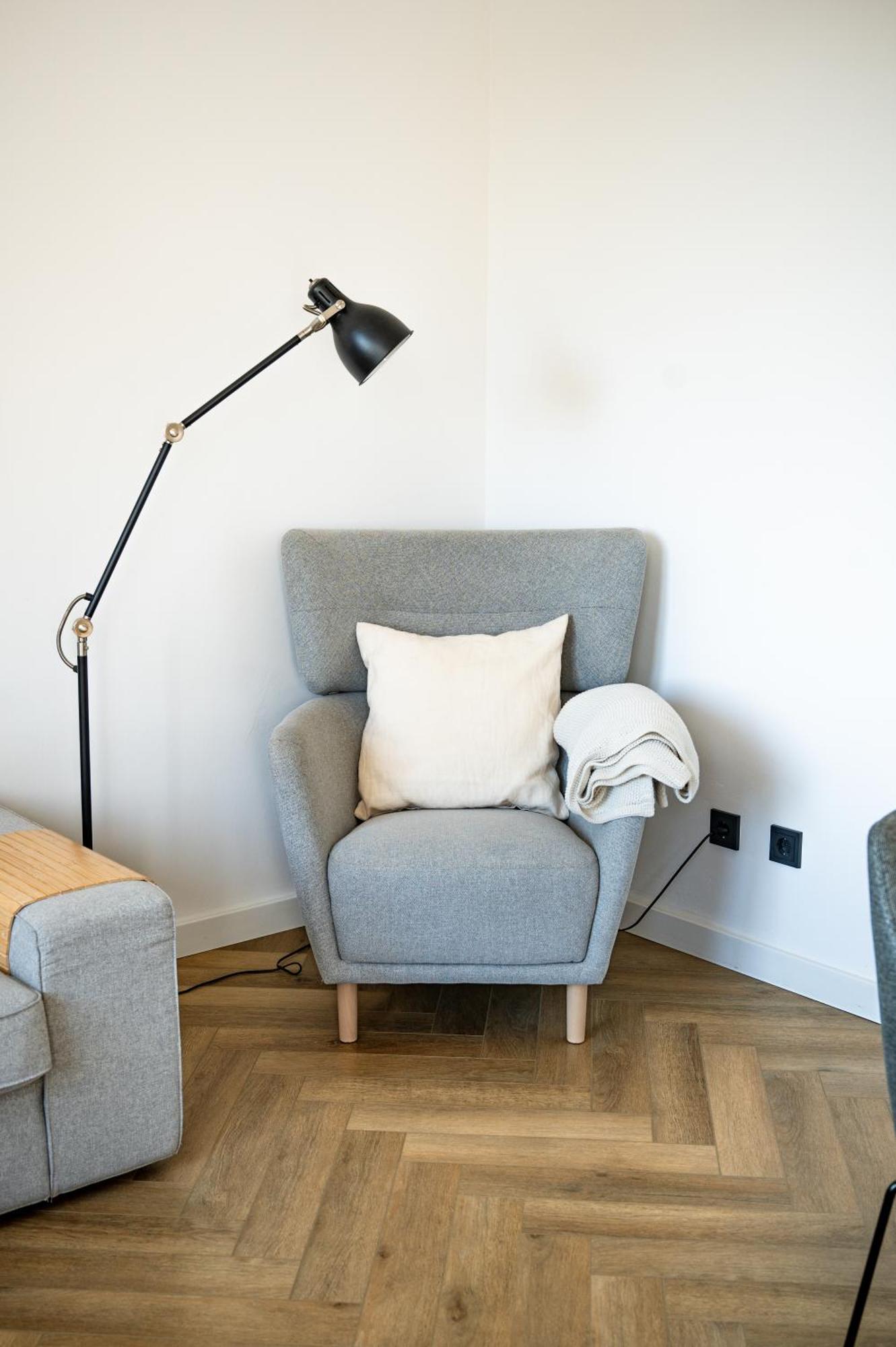 Airport Apartment Fuer 4 - Smart Tv - Kueche - Echarger Hamborg Eksteriør billede